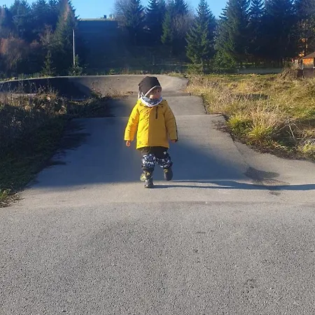 Oddych V Rajeckych Tepliciach V Samostatnom Rodinnom Dome ヴィラ Rajecké Teplice