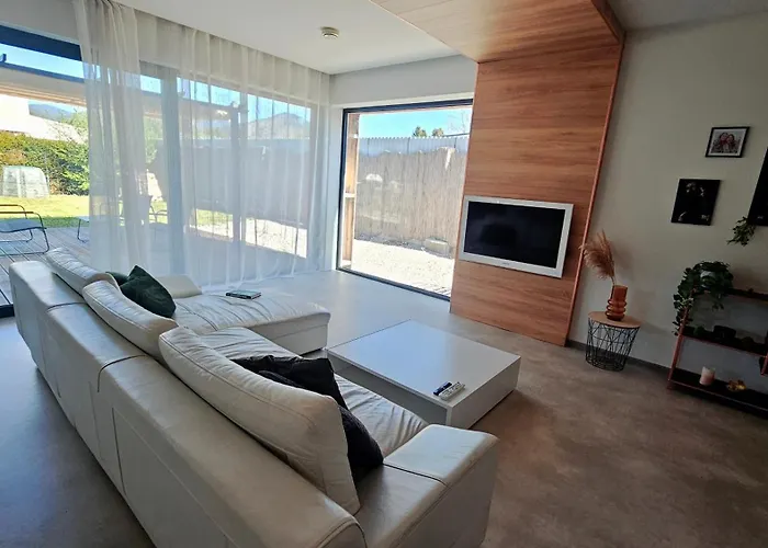 Oddych V Rajeckych Tepliciach V Samostatnom Rodinnom Dome Villa *